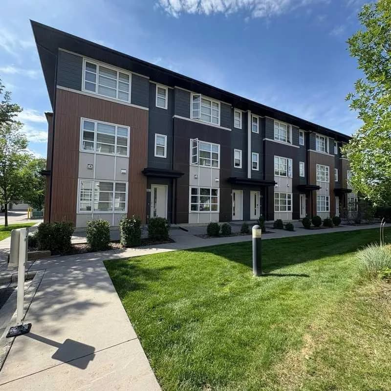 Row/Townhouse
