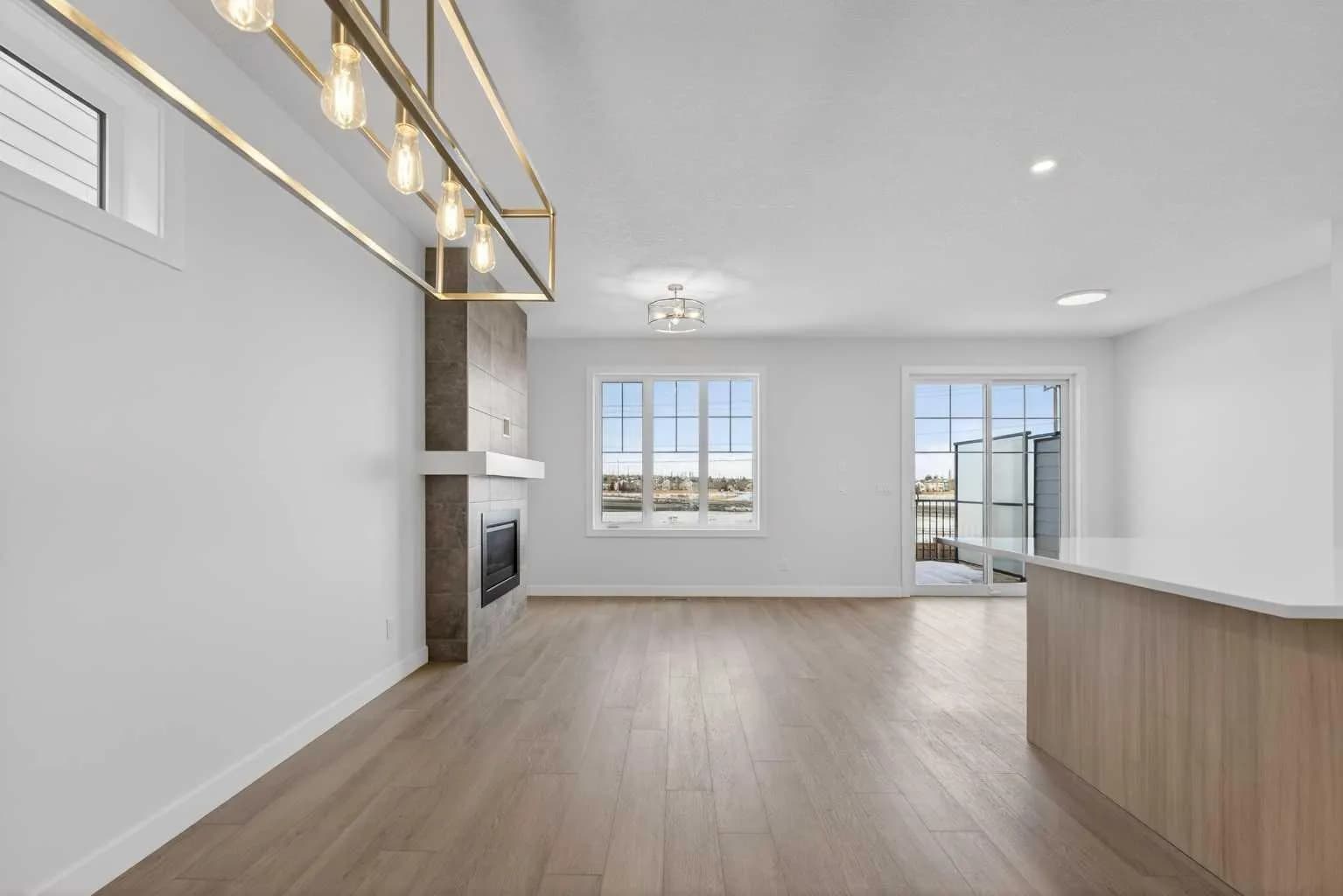 Semi Detached (Half Duplex)