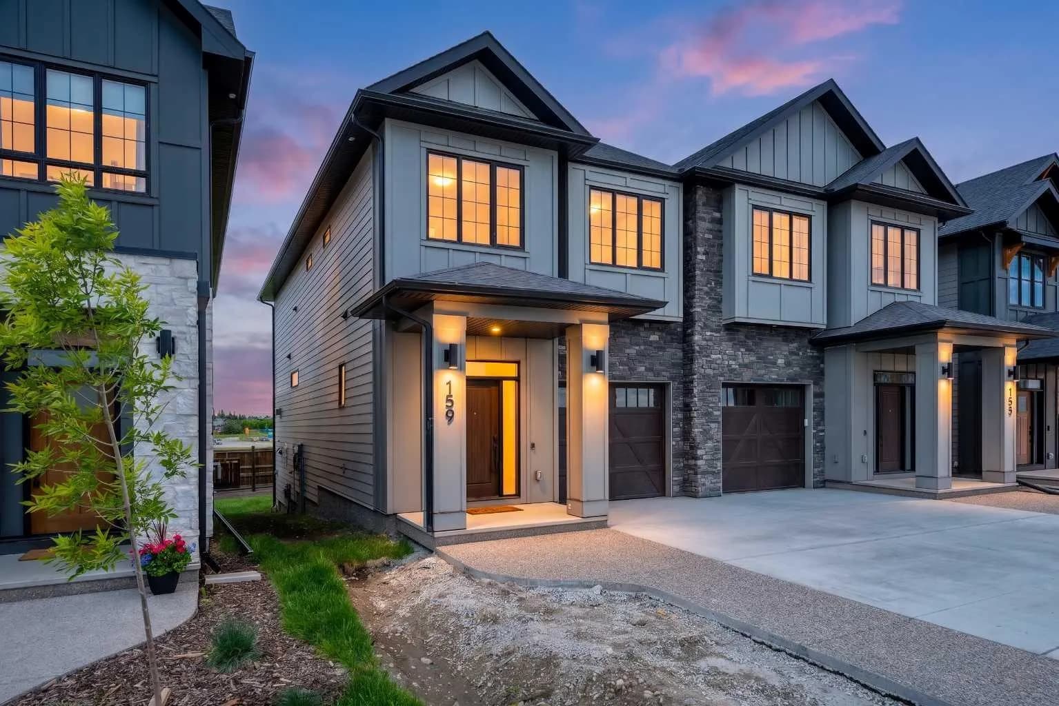 Semi Detached (Half Duplex)