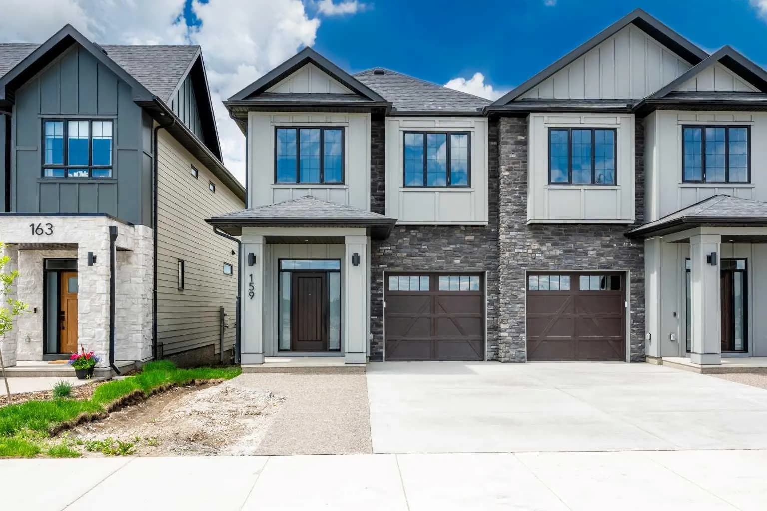 Semi Detached (Half Duplex)