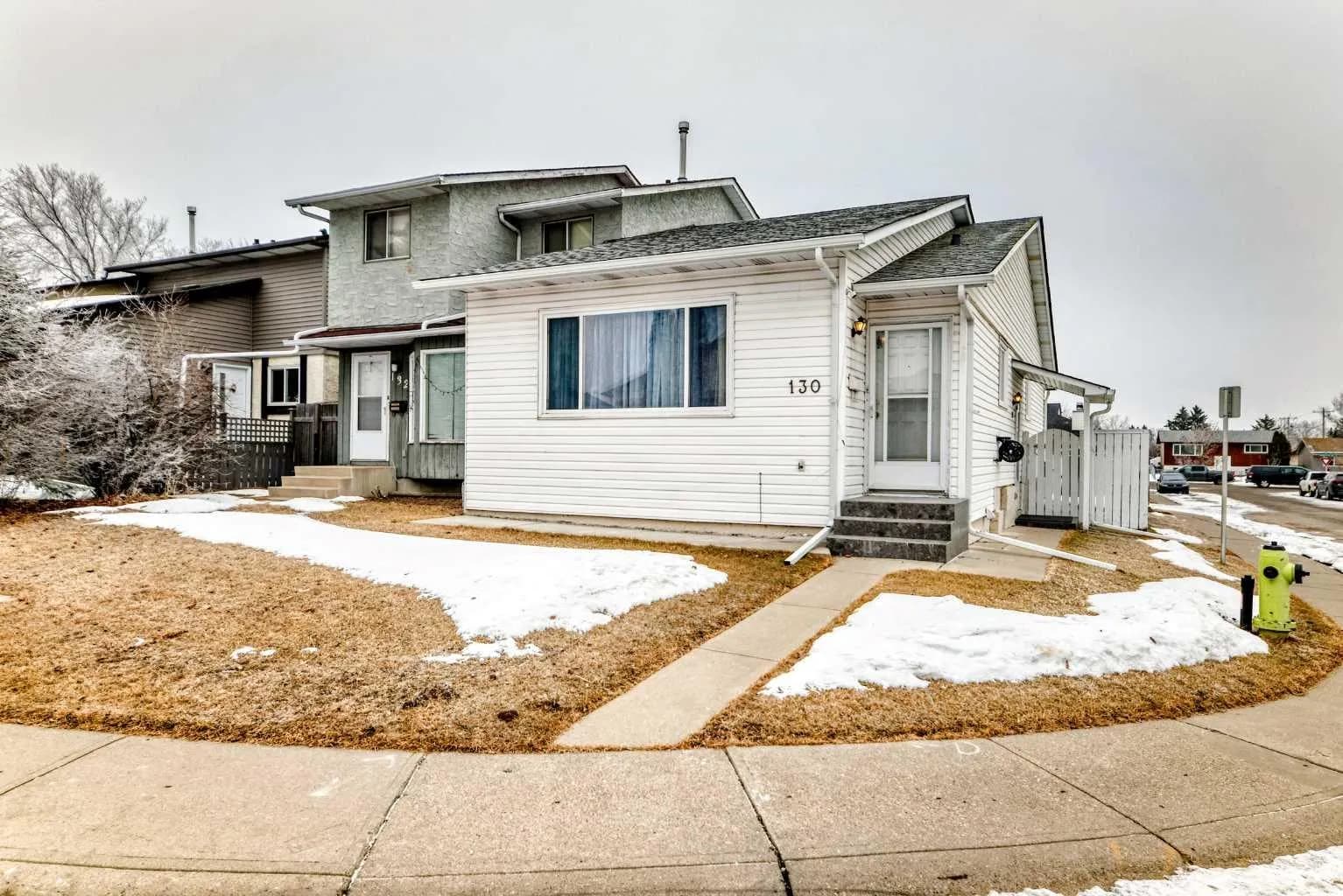 Semi Detached (Half Duplex)