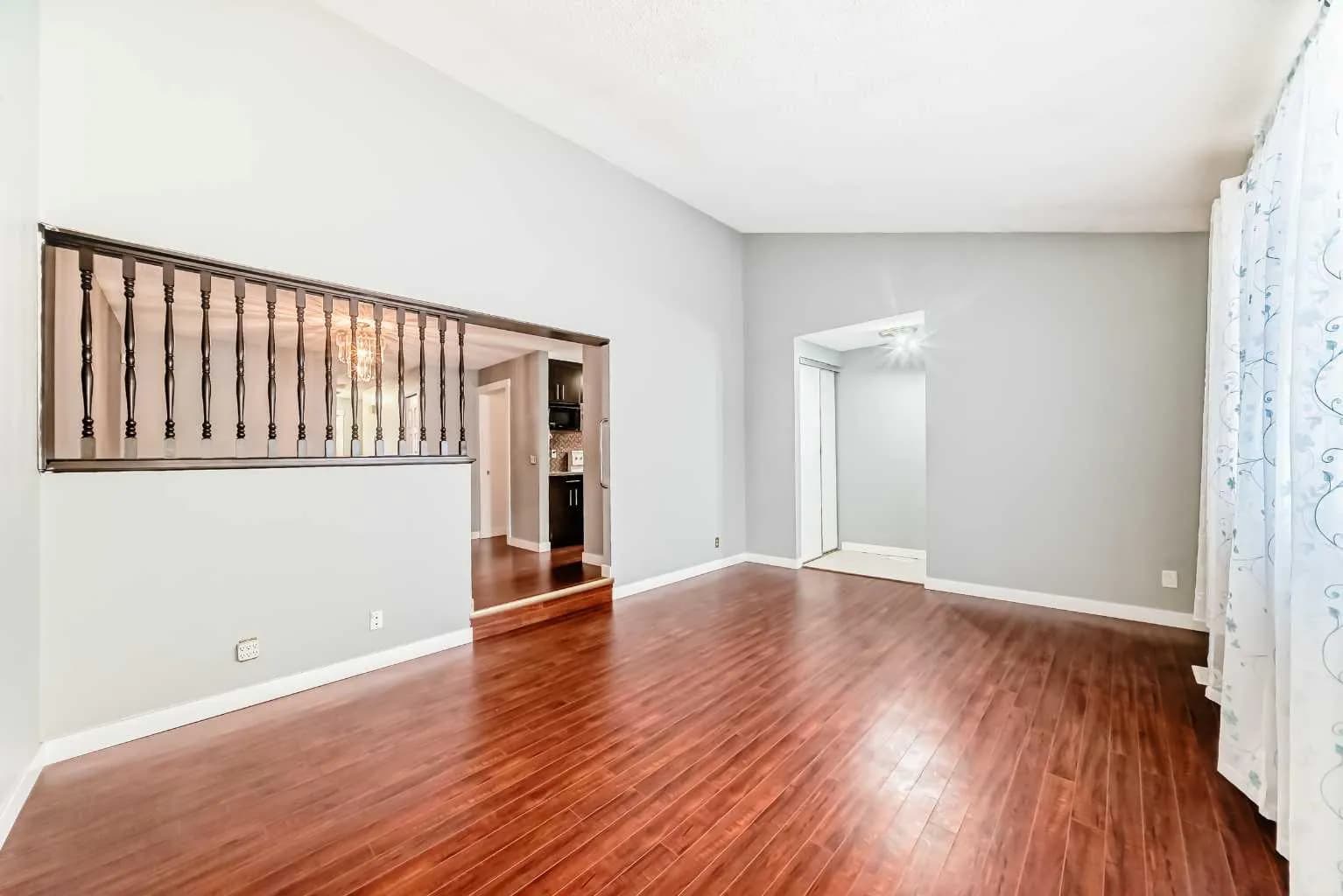 Semi Detached (Half Duplex)