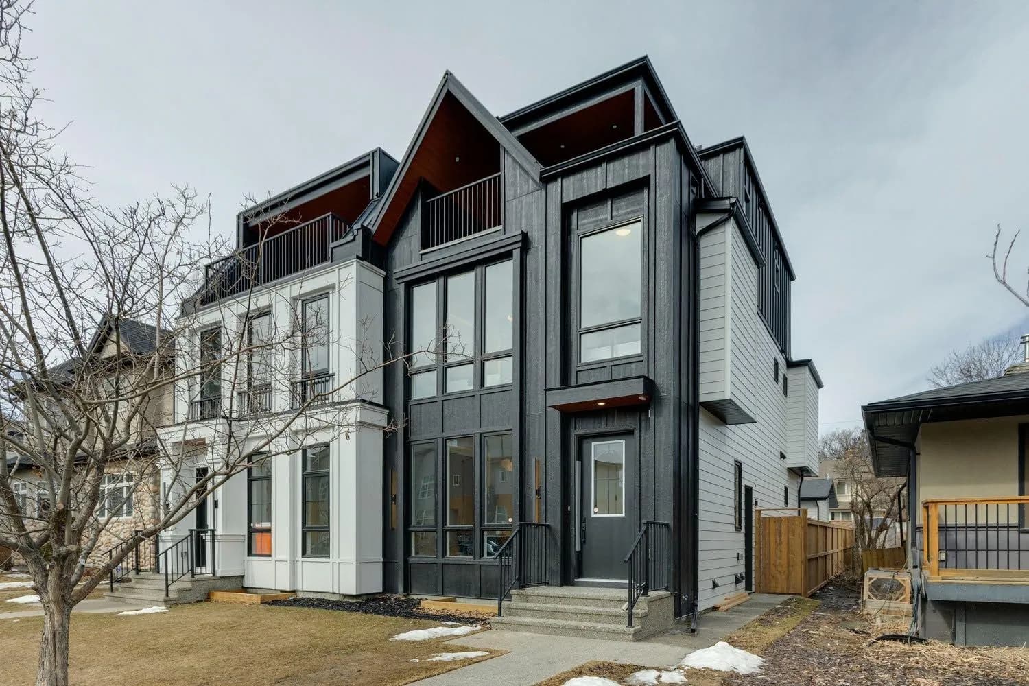 Semi Detached (Half Duplex)