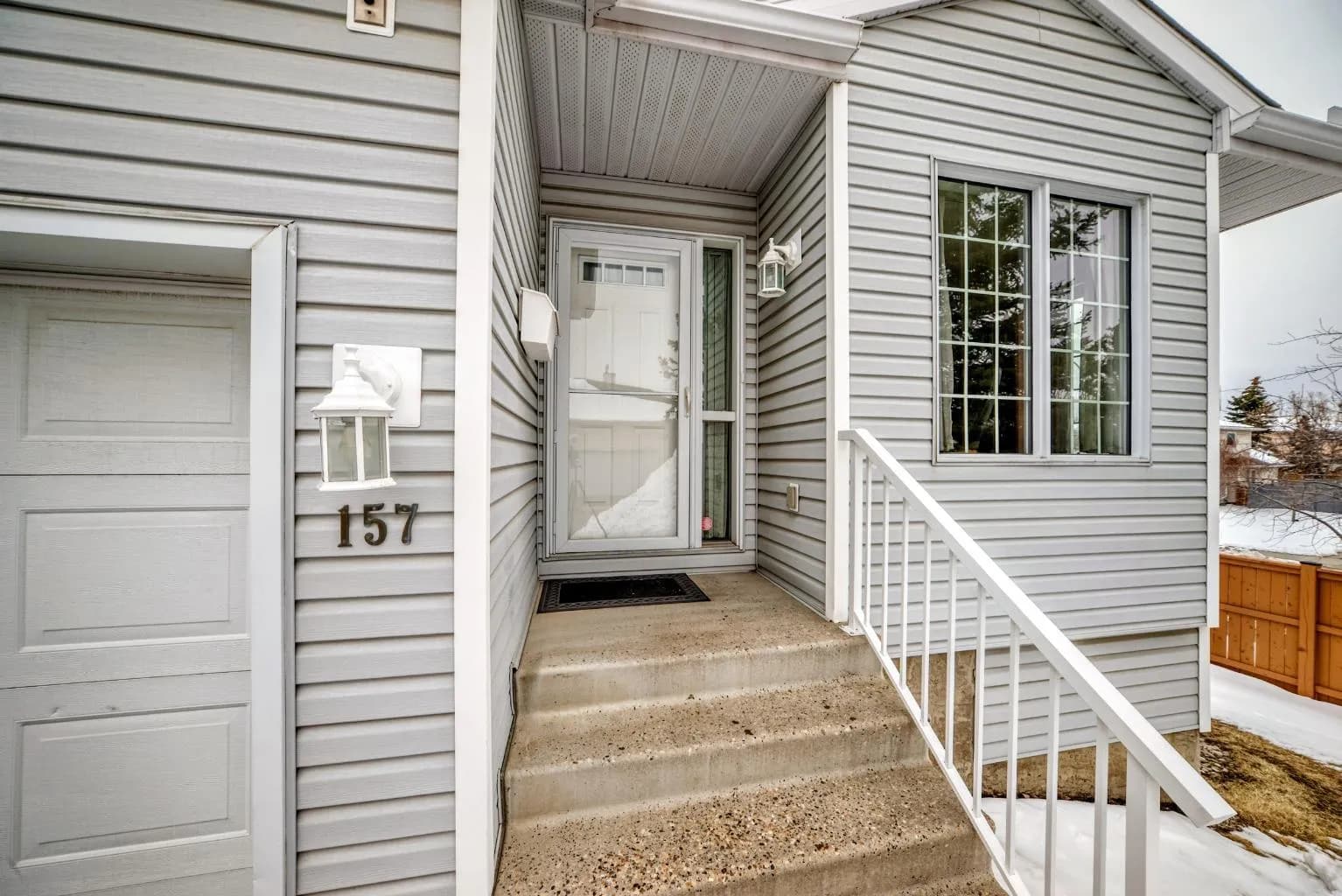 Semi Detached (Half Duplex)