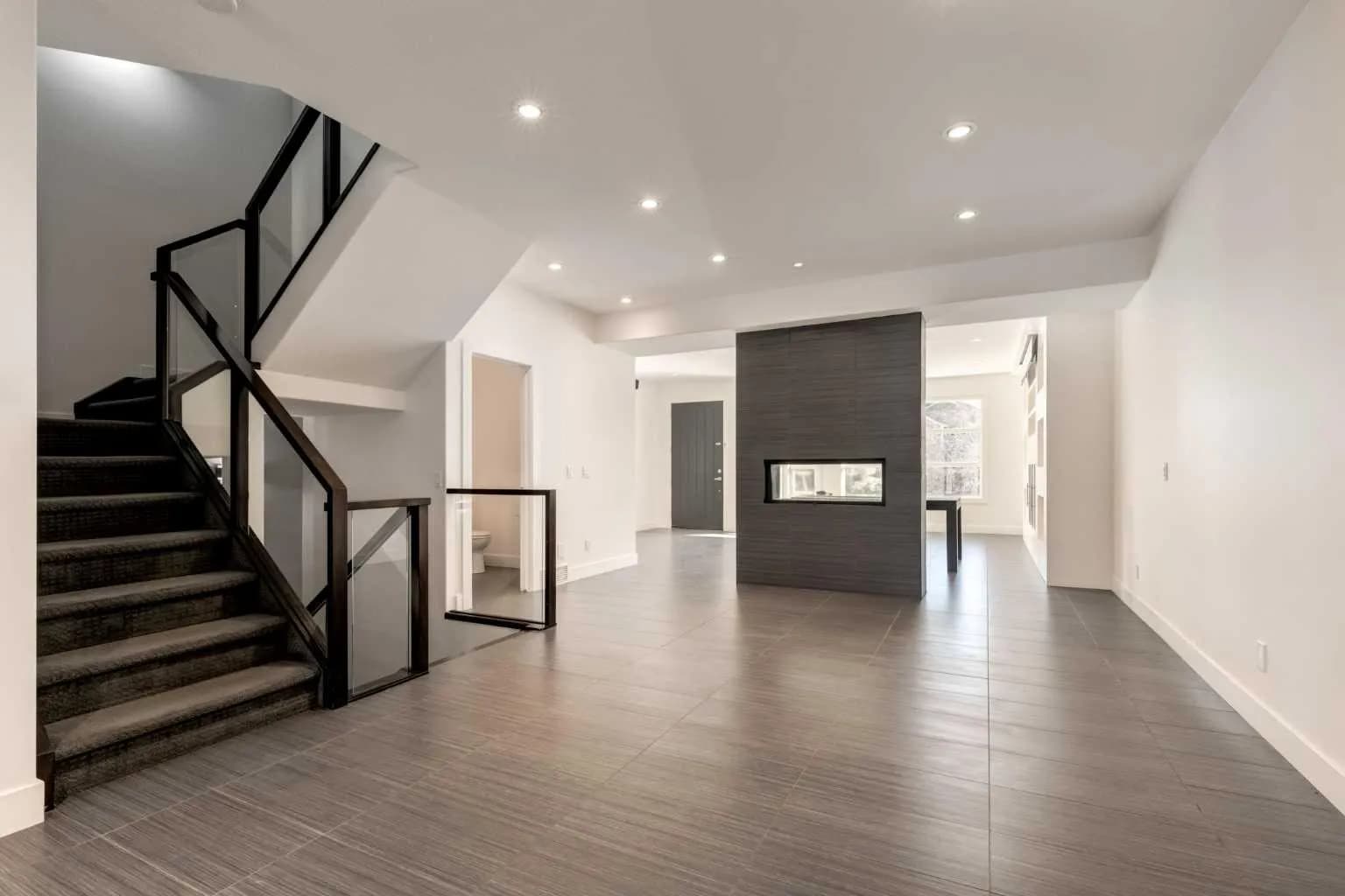 Semi Detached (Half Duplex)