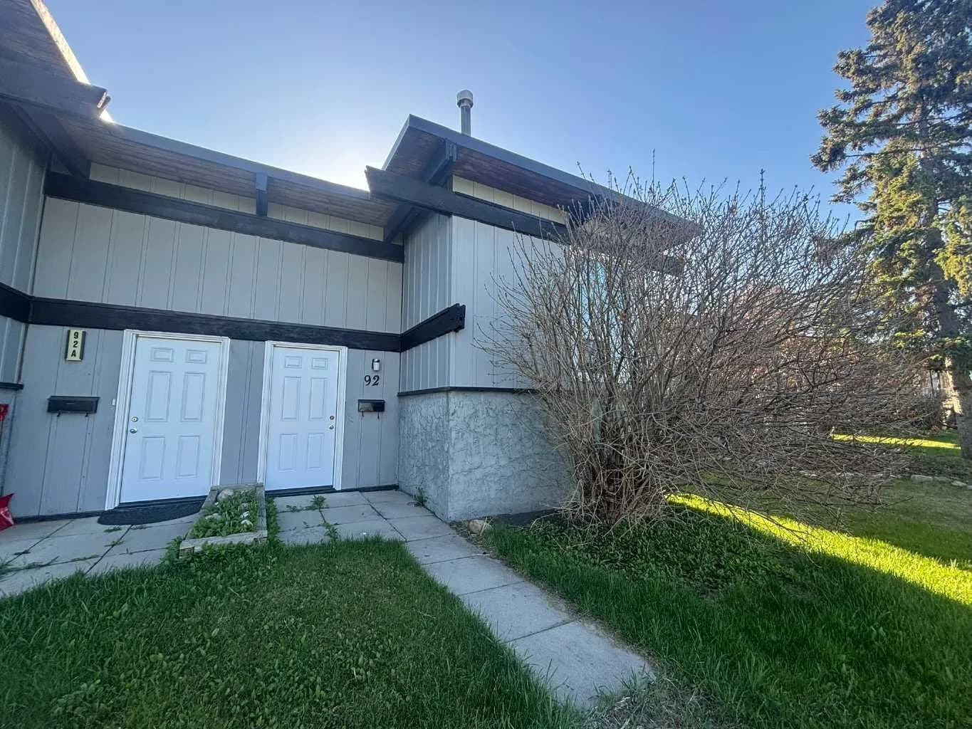 Semi Detached (Half Duplex)