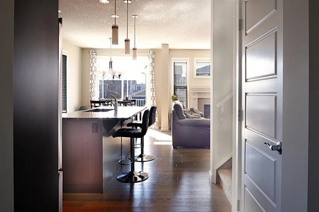 Semi Detached (Half Duplex)