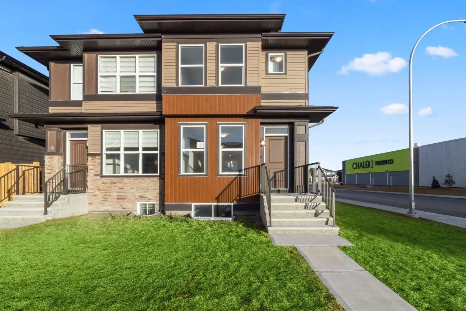 Semi Detached (Half Duplex)