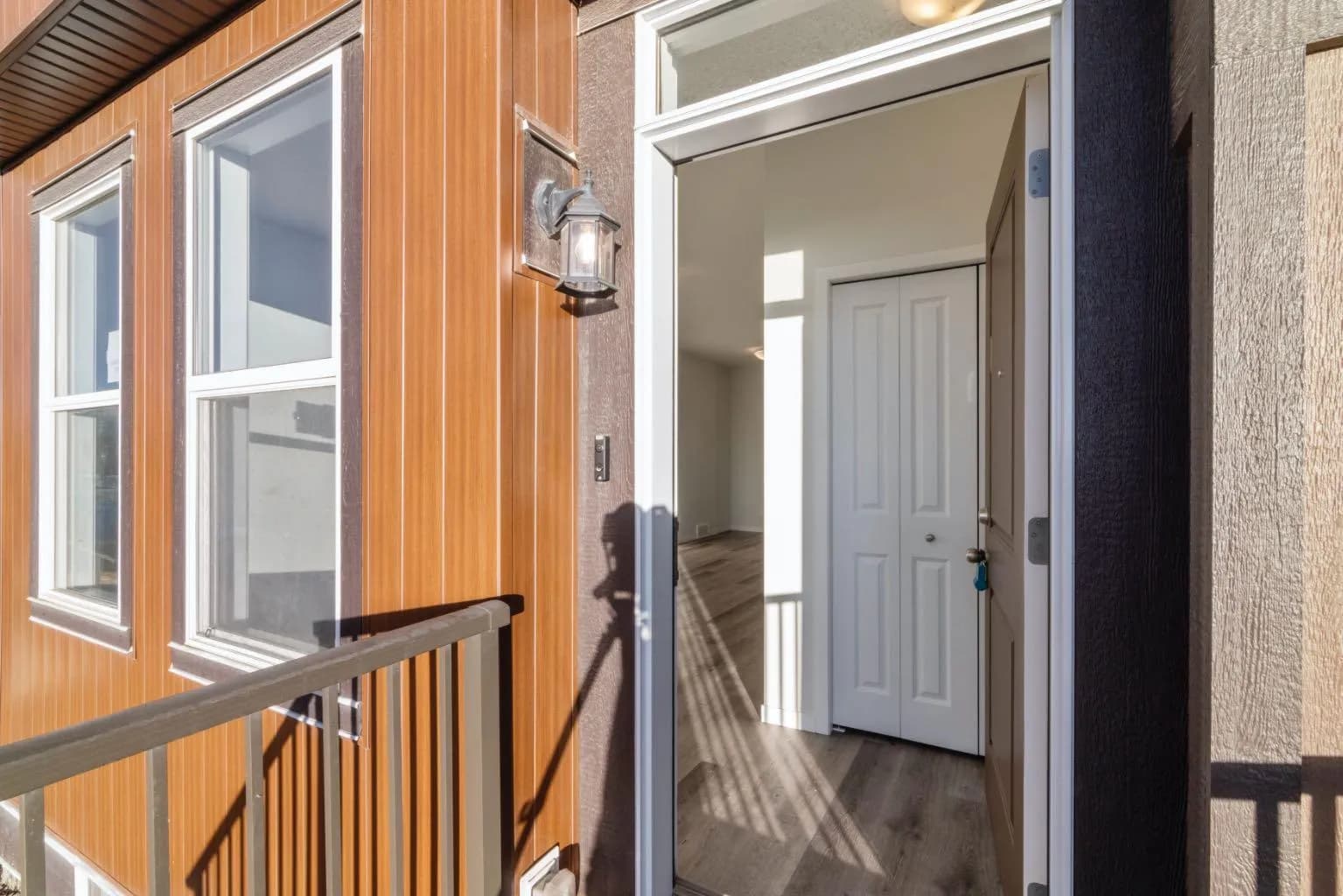 Semi Detached (Half Duplex)