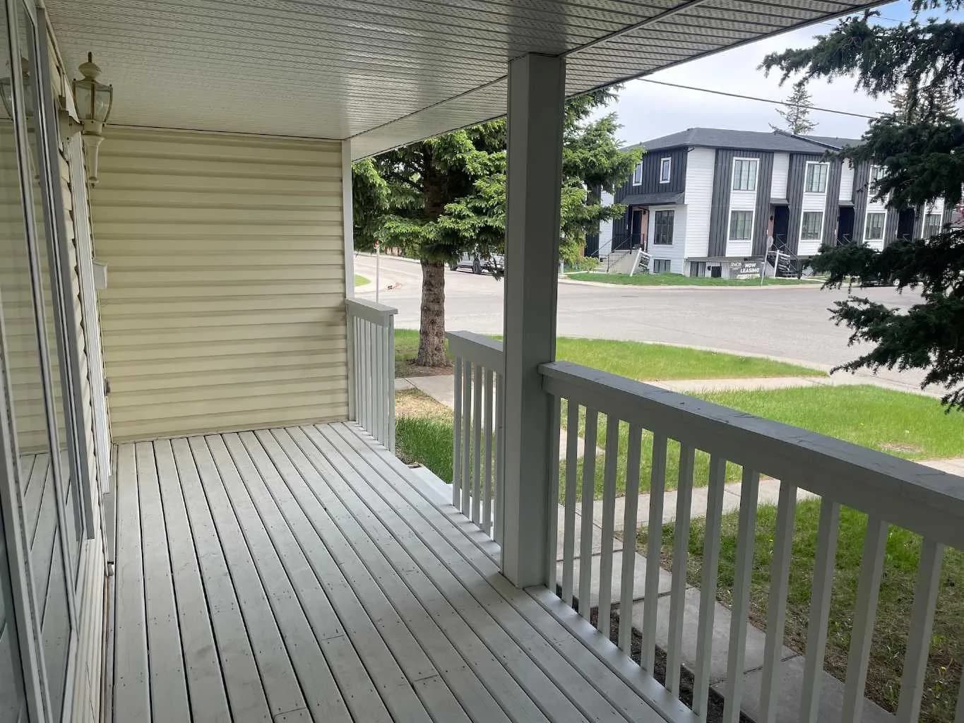 Semi Detached (Half Duplex)