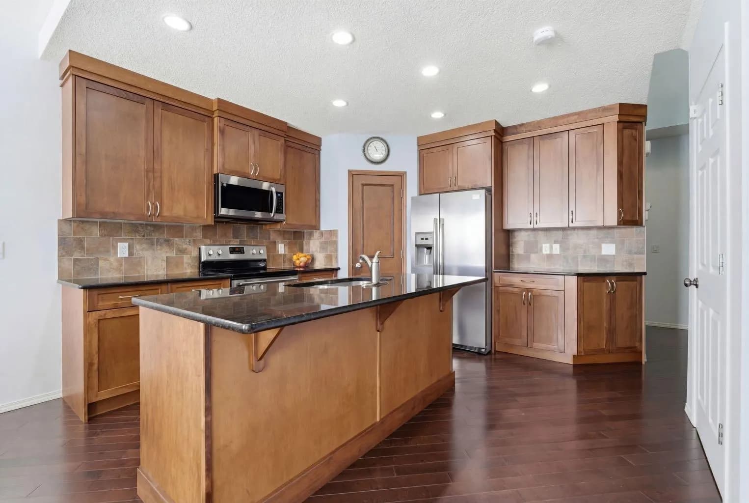 Semi Detached (Half Duplex)