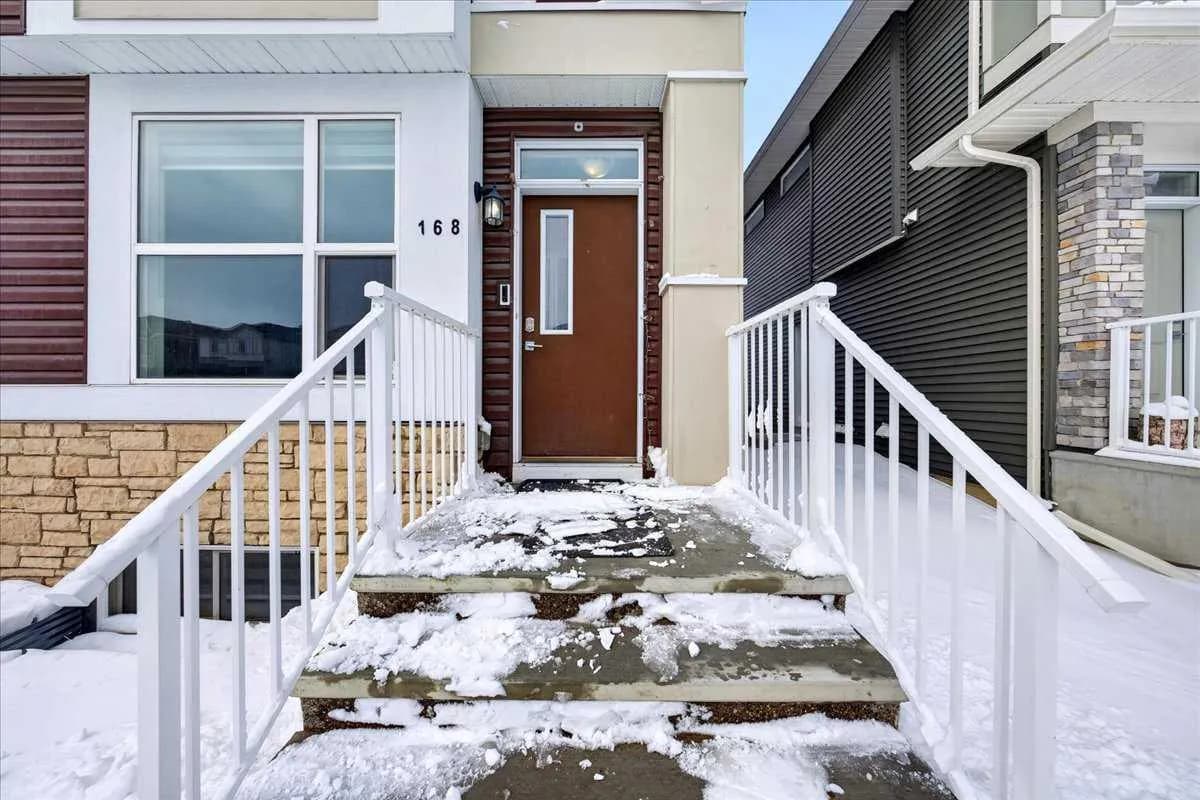 Semi Detached (Half Duplex)