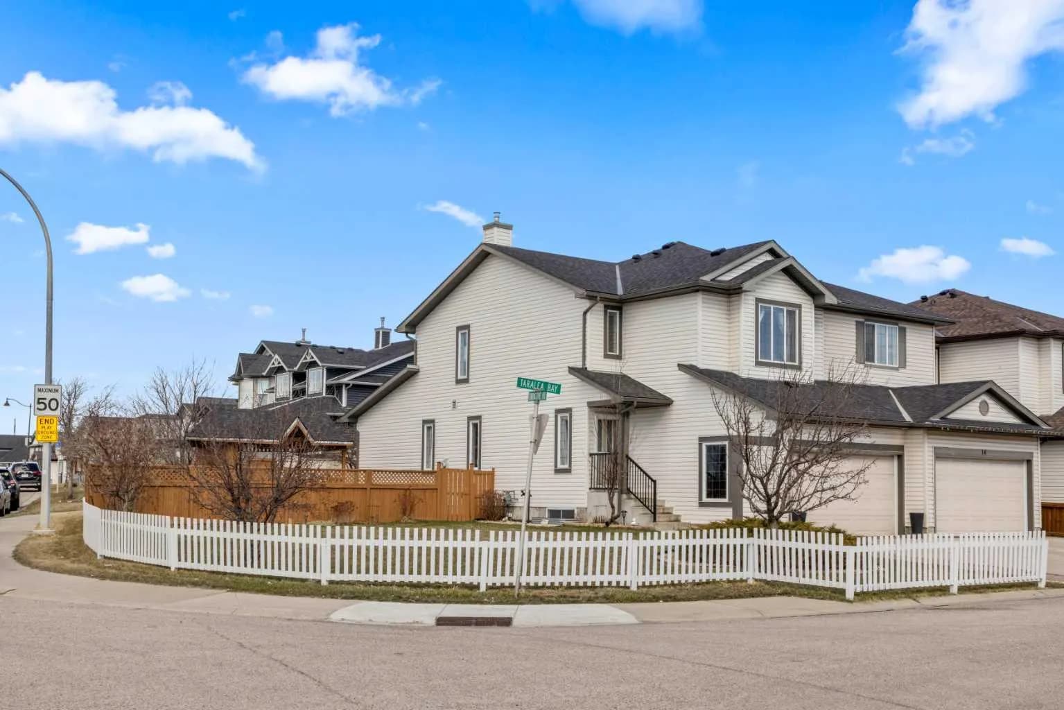 Semi Detached (Half Duplex)