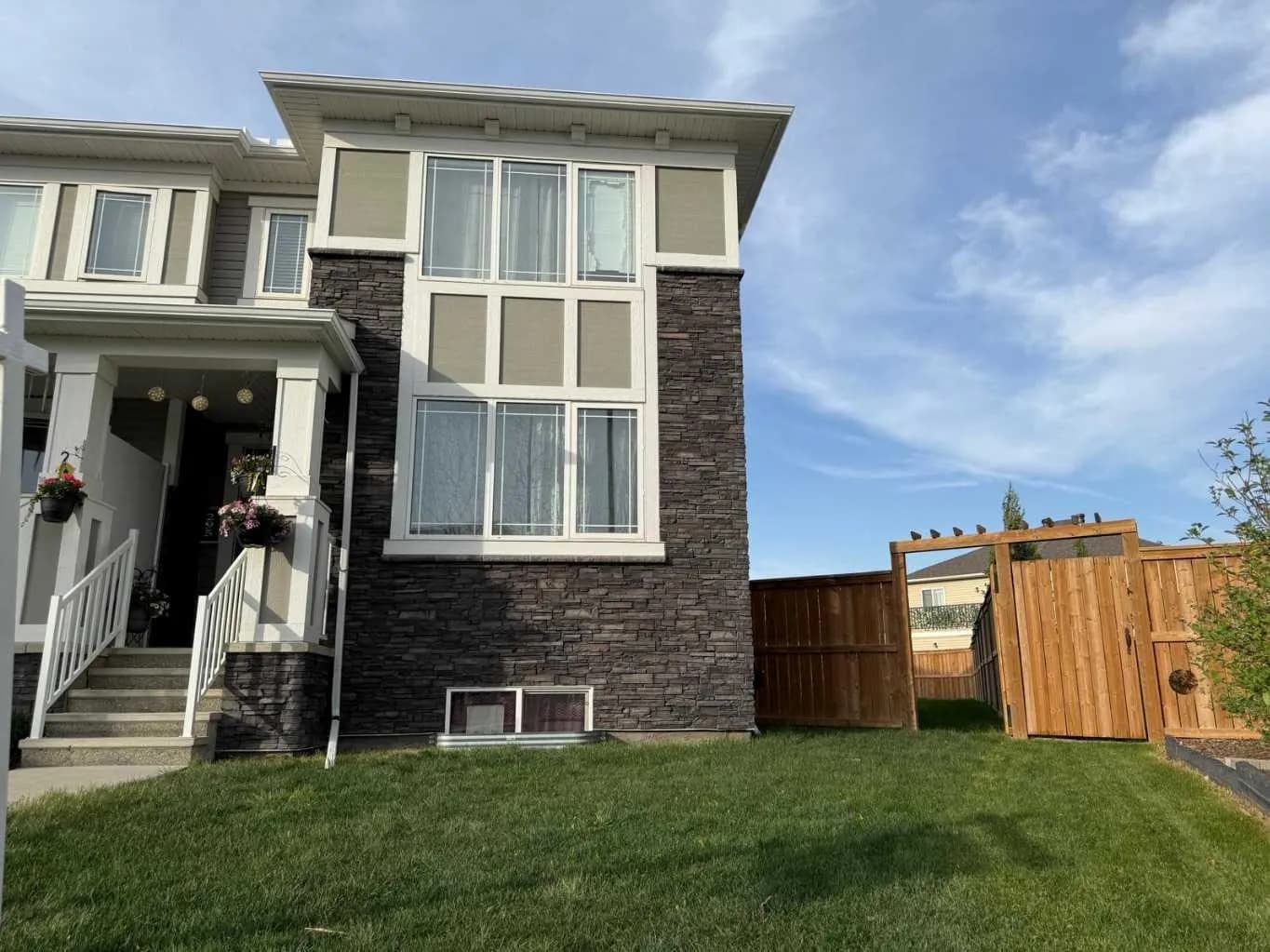 Semi Detached (Half Duplex)