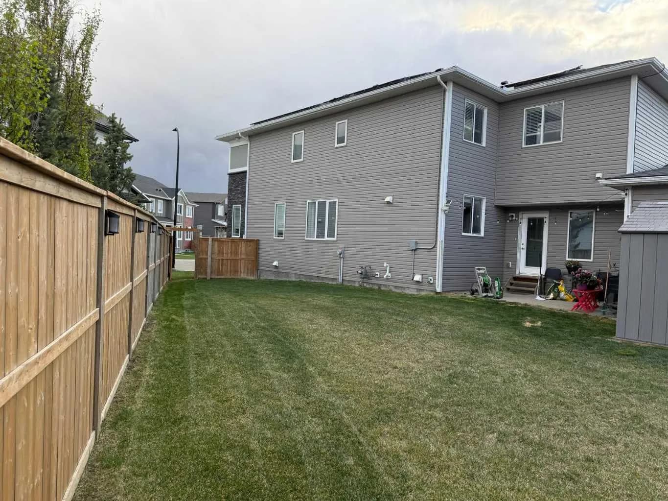 Semi Detached (Half Duplex)
