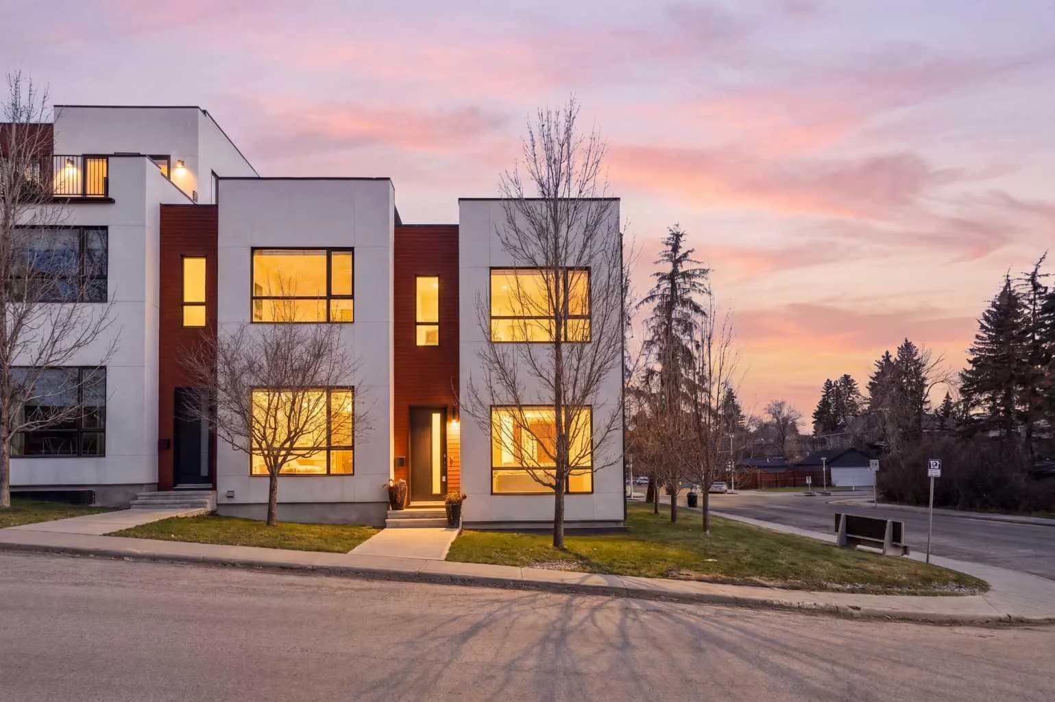 Semi Detached (Half Duplex)
