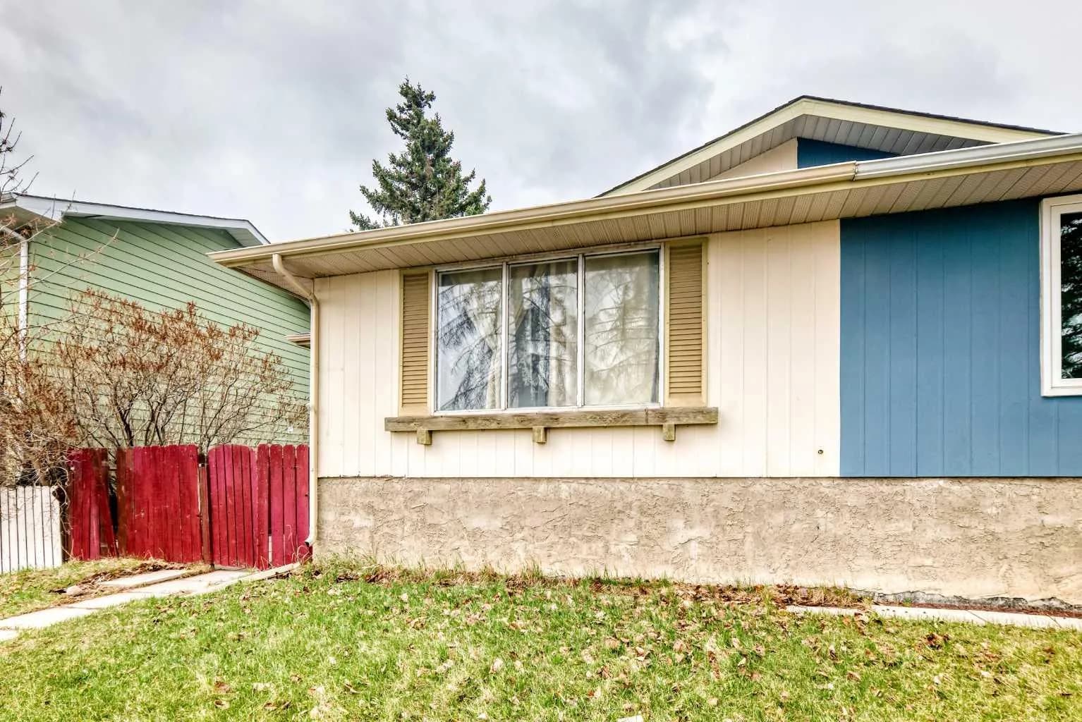 Semi Detached (Half Duplex)