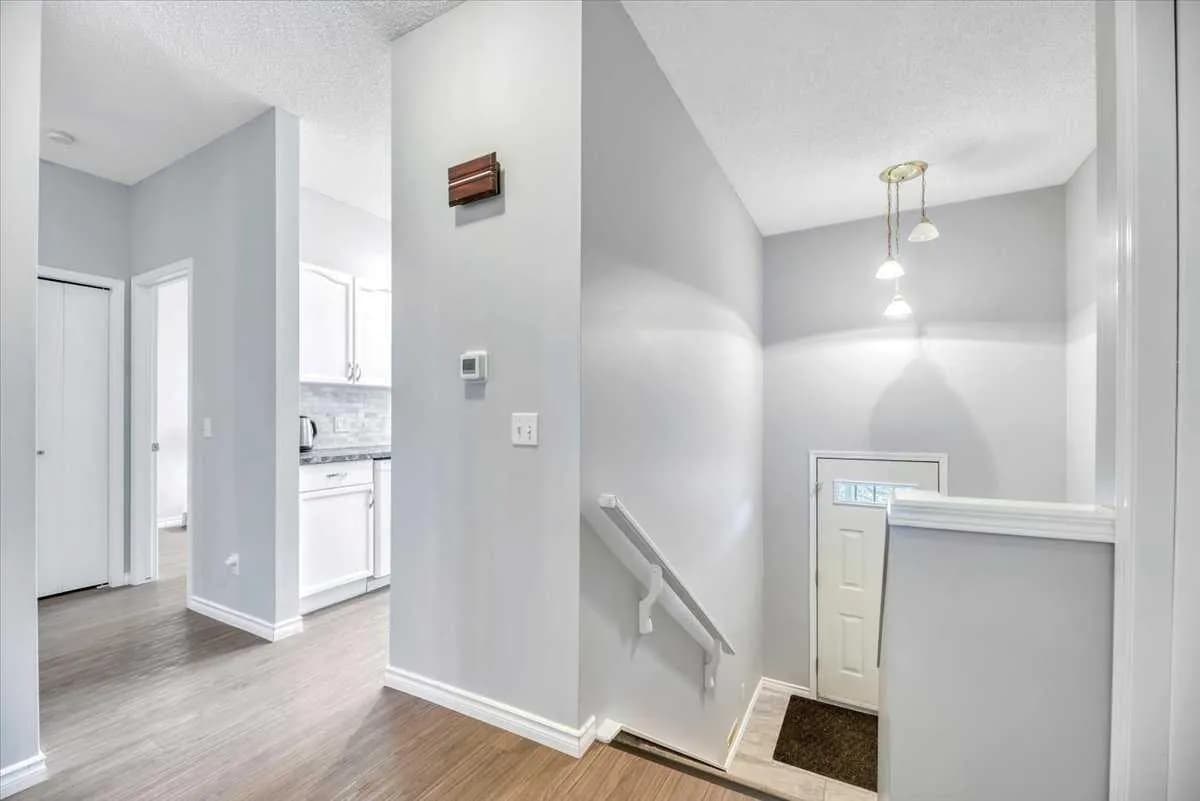 Semi Detached (Half Duplex)
