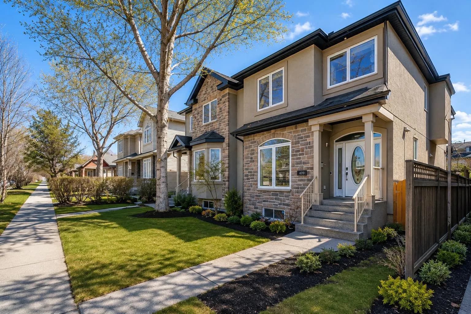 Semi Detached (Half Duplex)