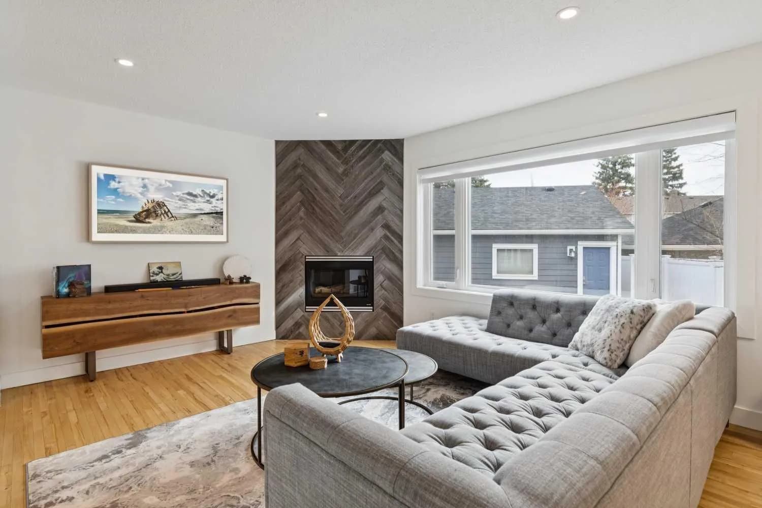 Semi Detached (Half Duplex)