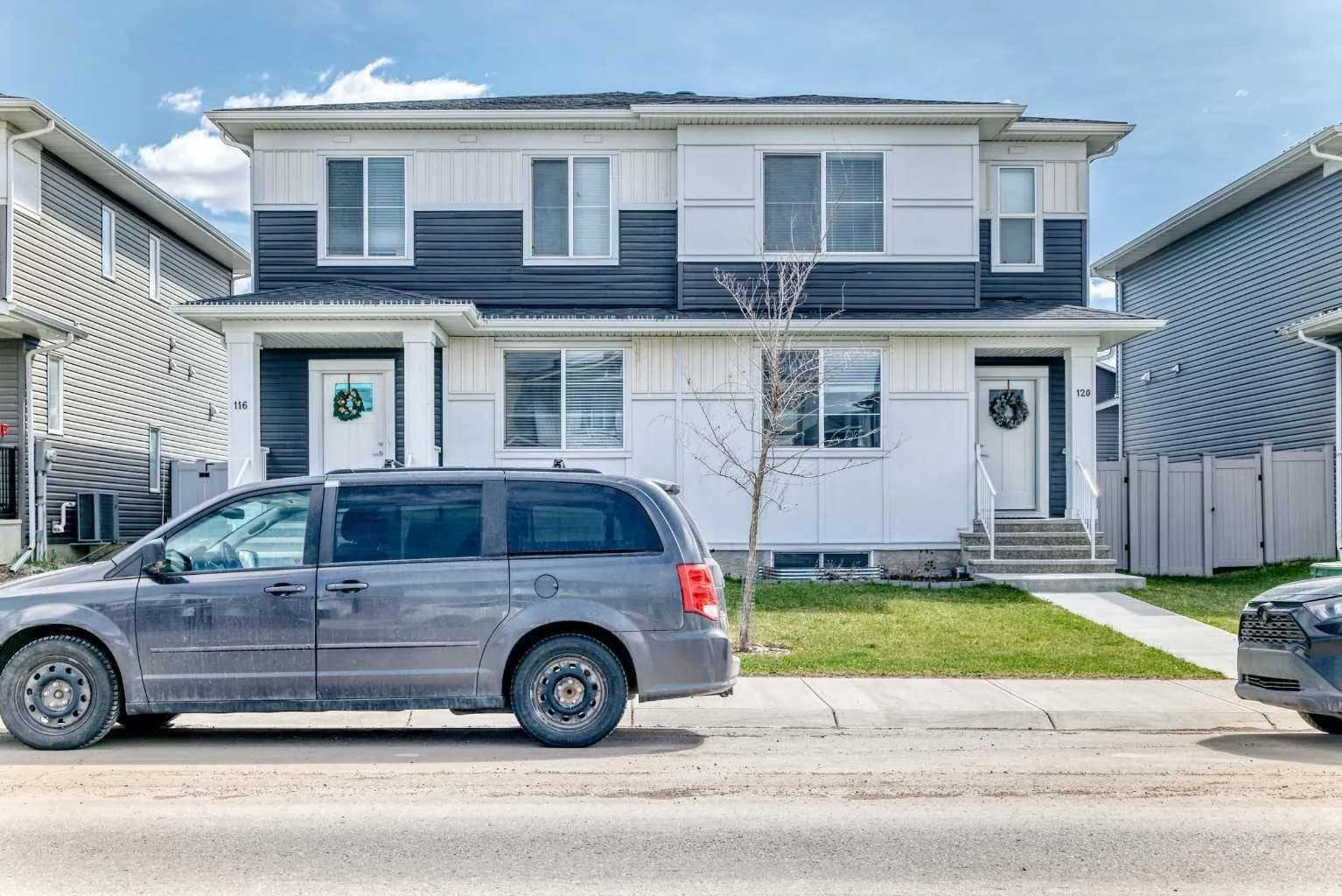 Semi Detached (Half Duplex)