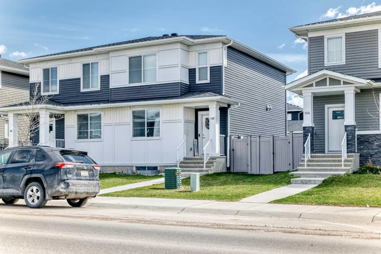 Semi Detached (Half Duplex)