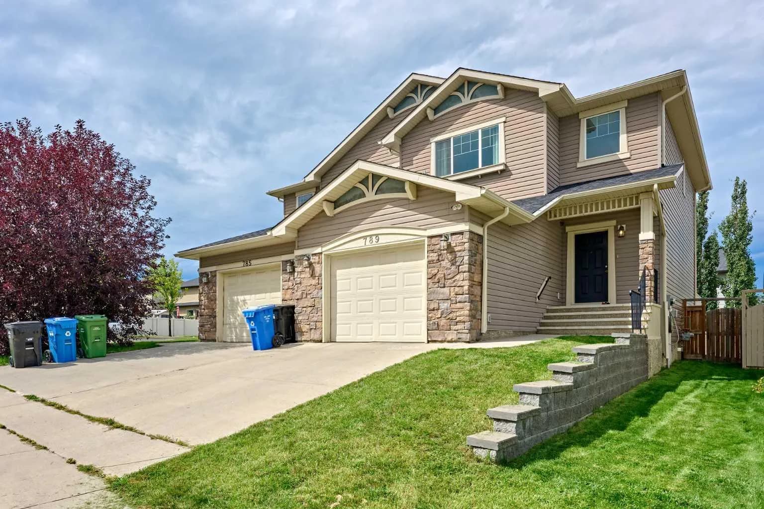 Semi Detached (Half Duplex)