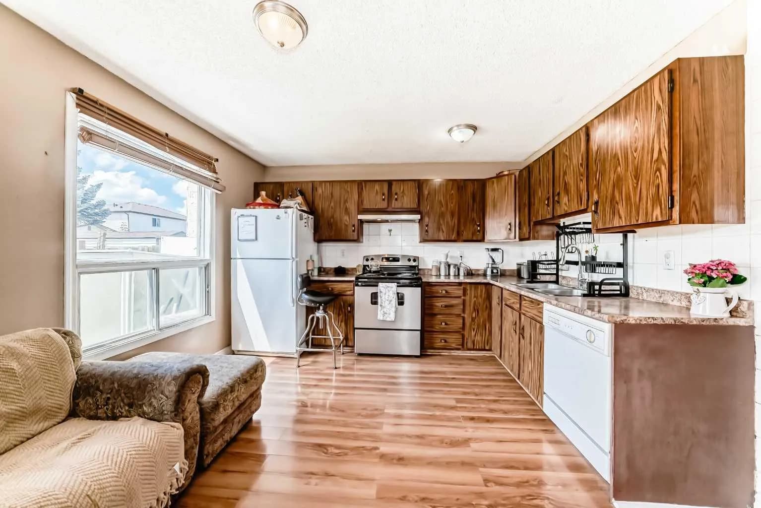 Semi Detached (Half Duplex)