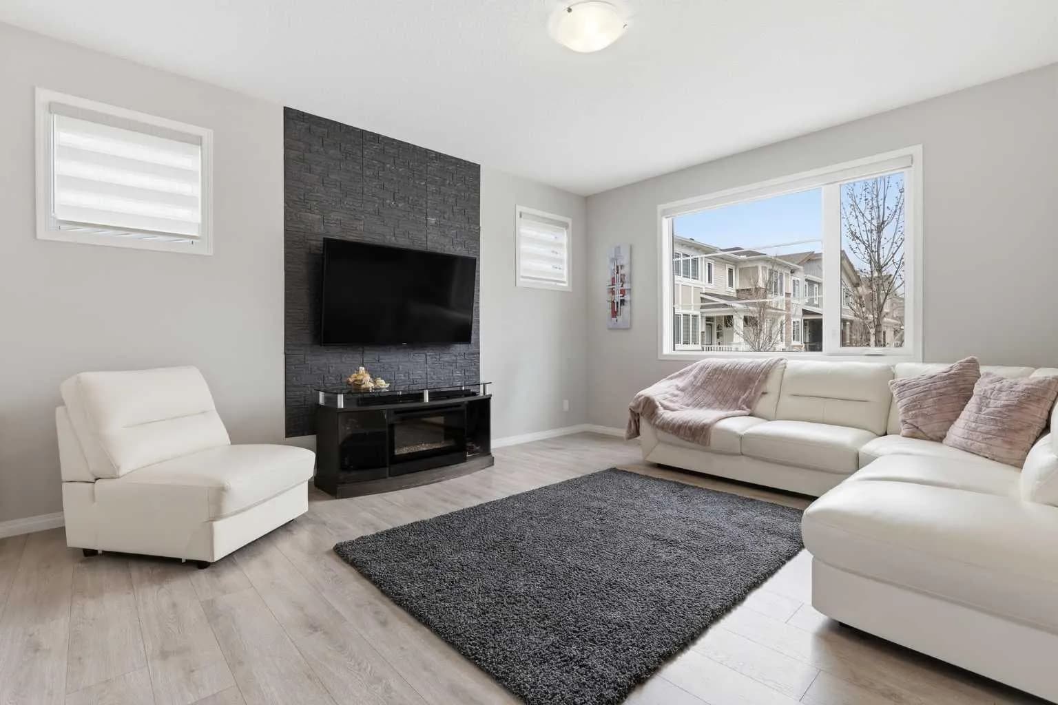 Semi Detached (Half Duplex)