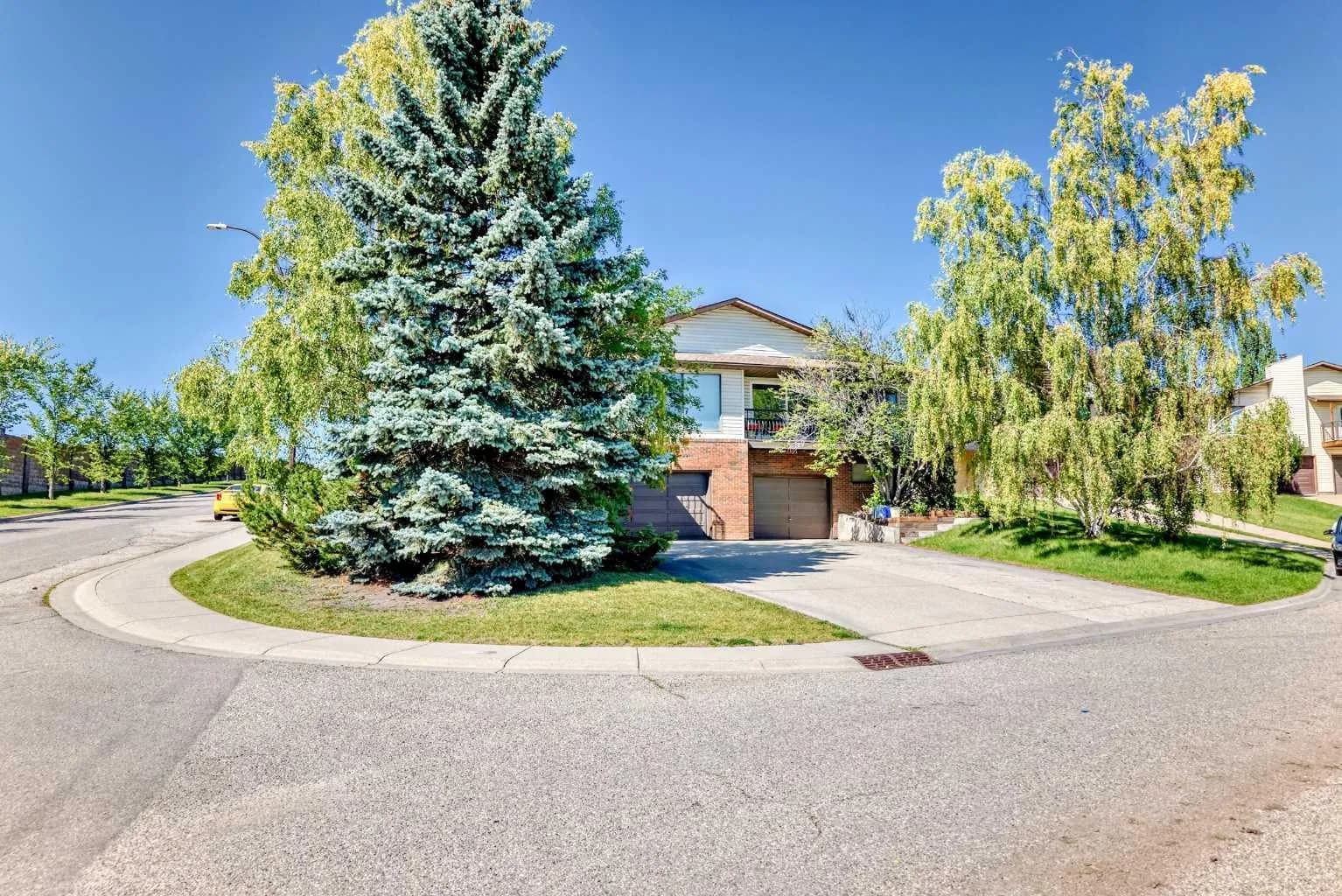 Semi Detached (Half Duplex)