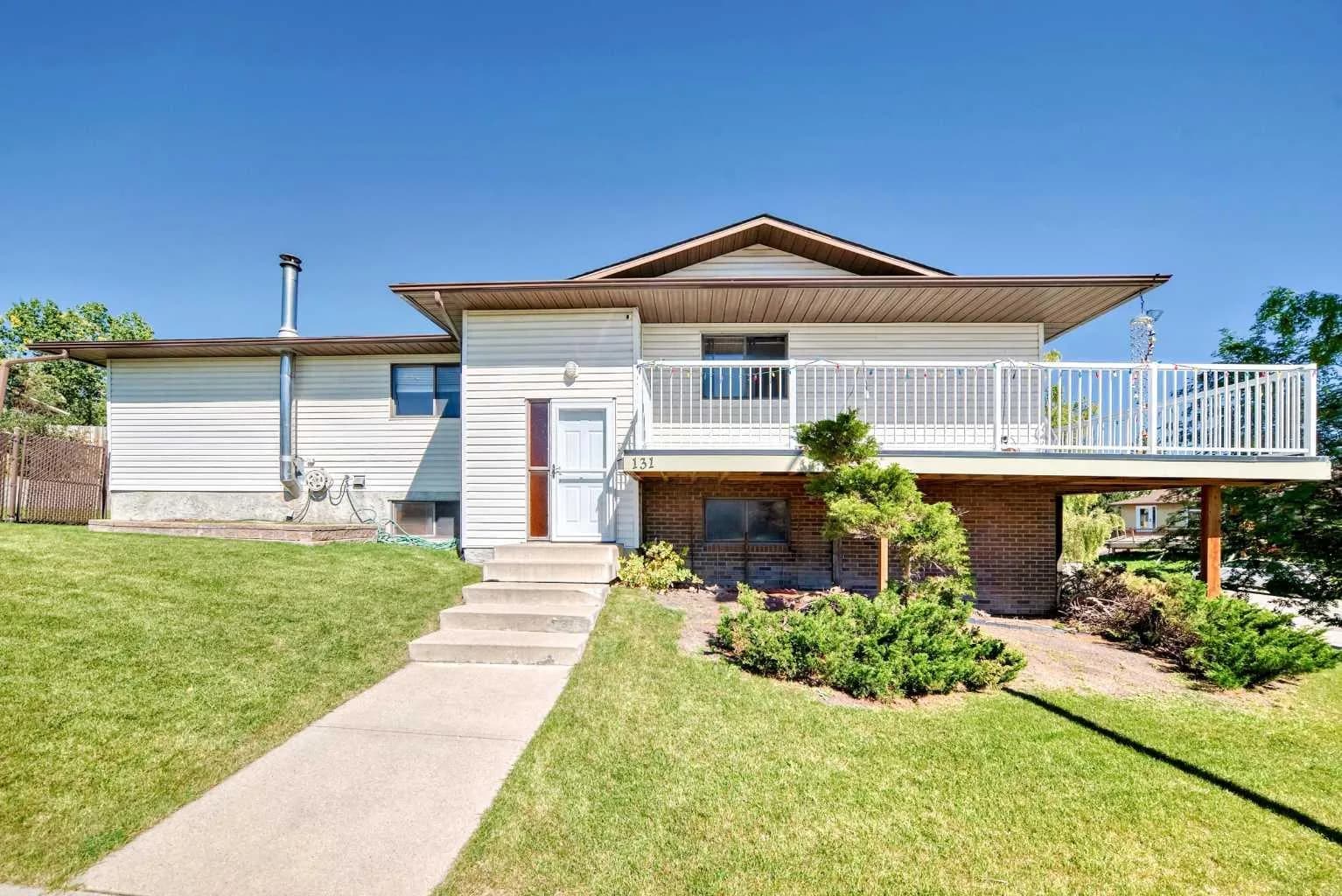 Semi Detached (Half Duplex)
