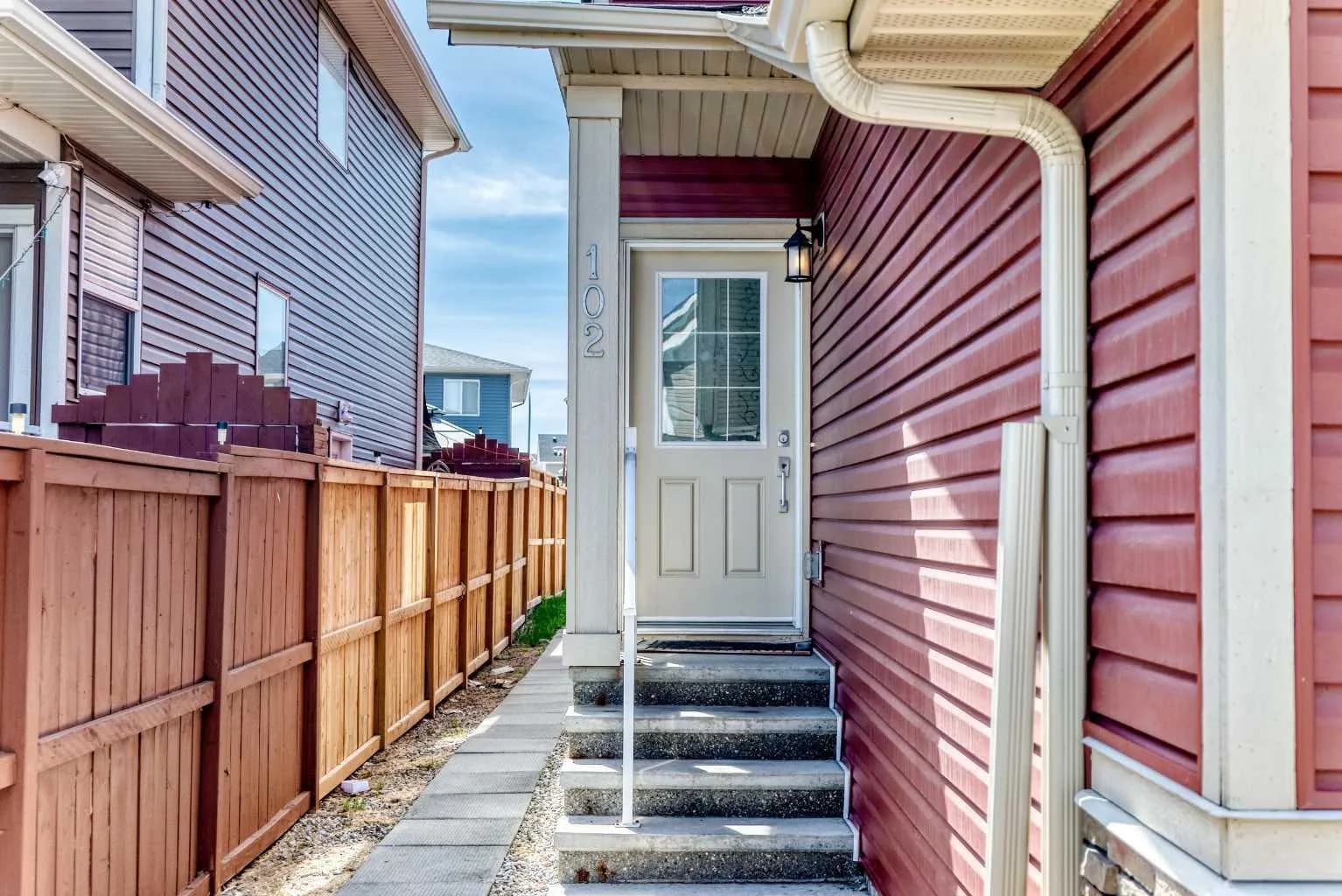 Semi Detached (Half Duplex)