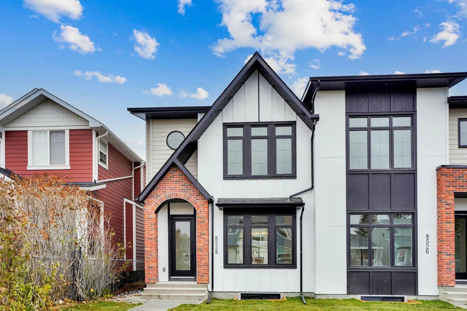 Semi Detached (Half Duplex)