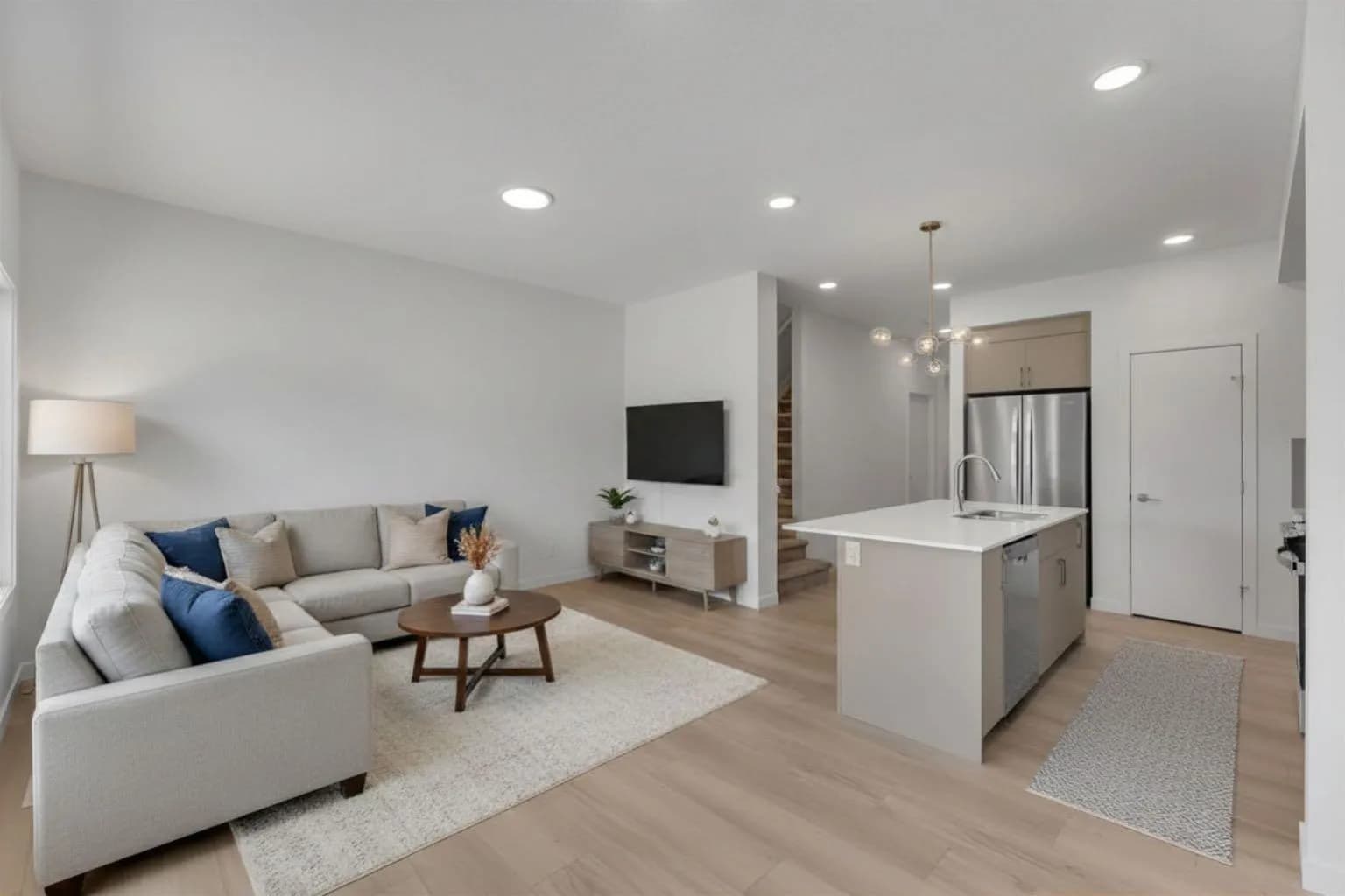 Semi Detached (Half Duplex)