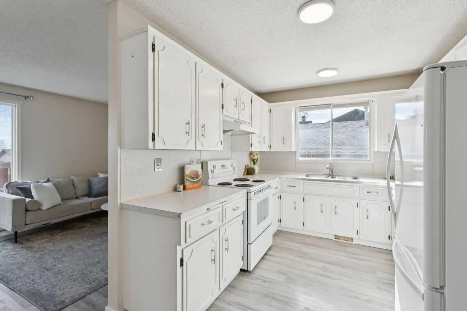 Semi Detached (Half Duplex)