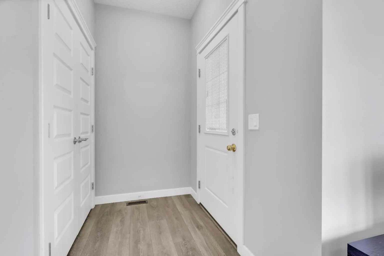 Semi Detached (Half Duplex)