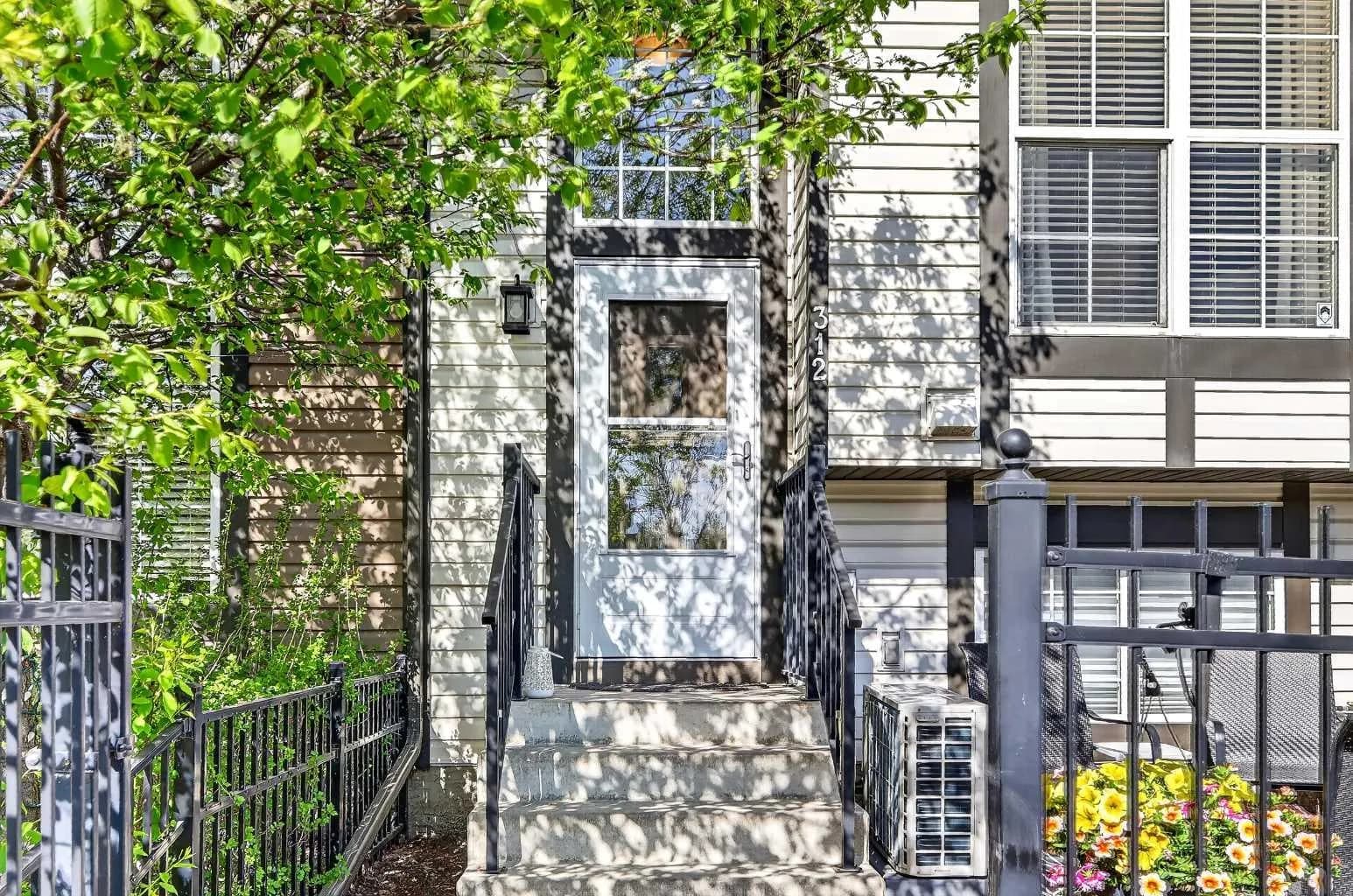 Row/Townhouse