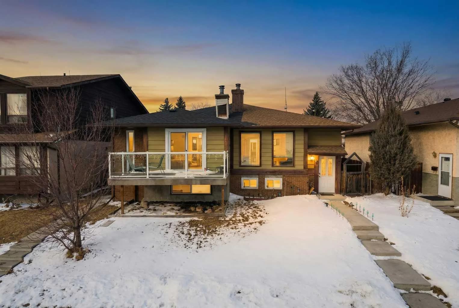 Semi Detached (Half Duplex)