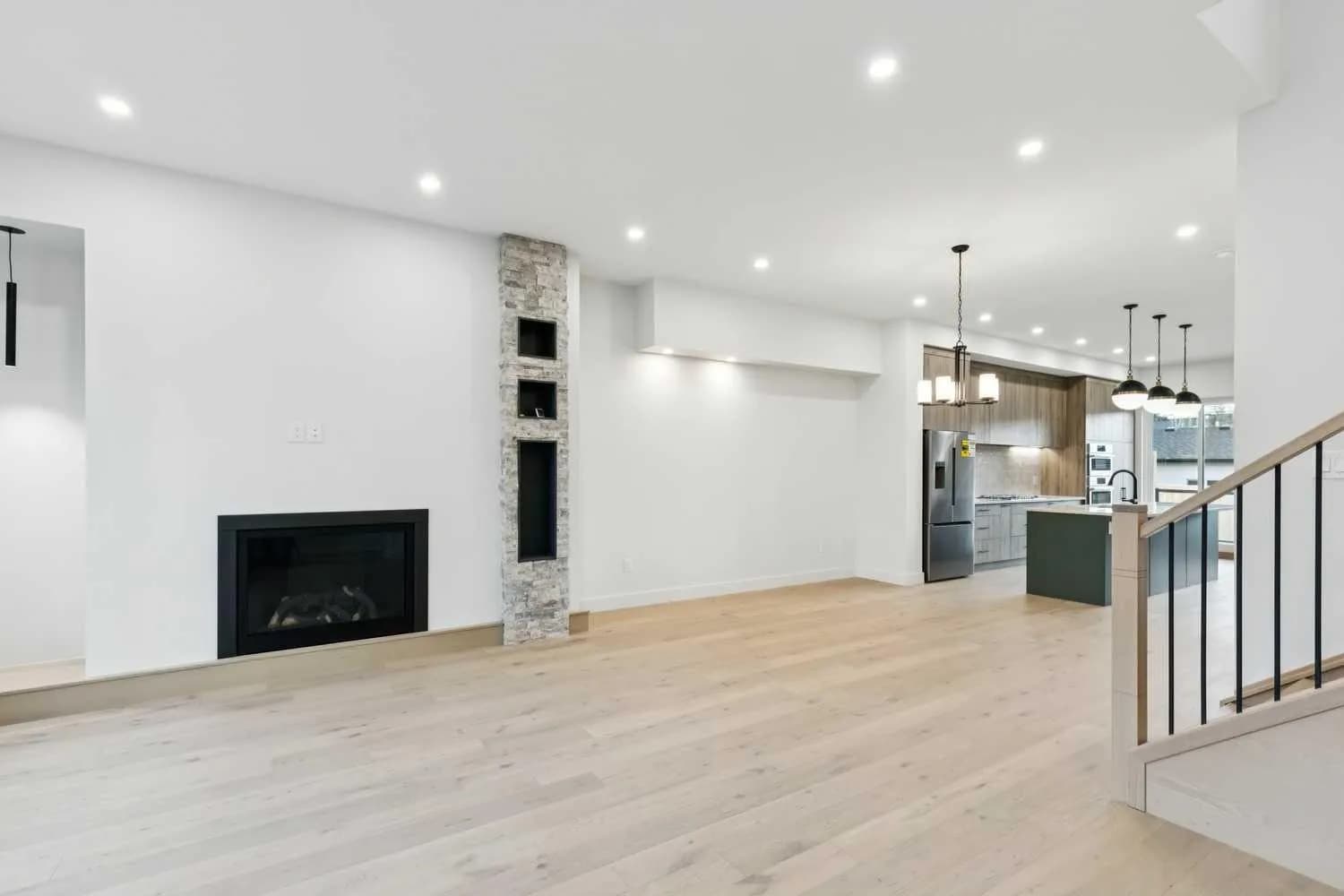 Semi Detached (Half Duplex)