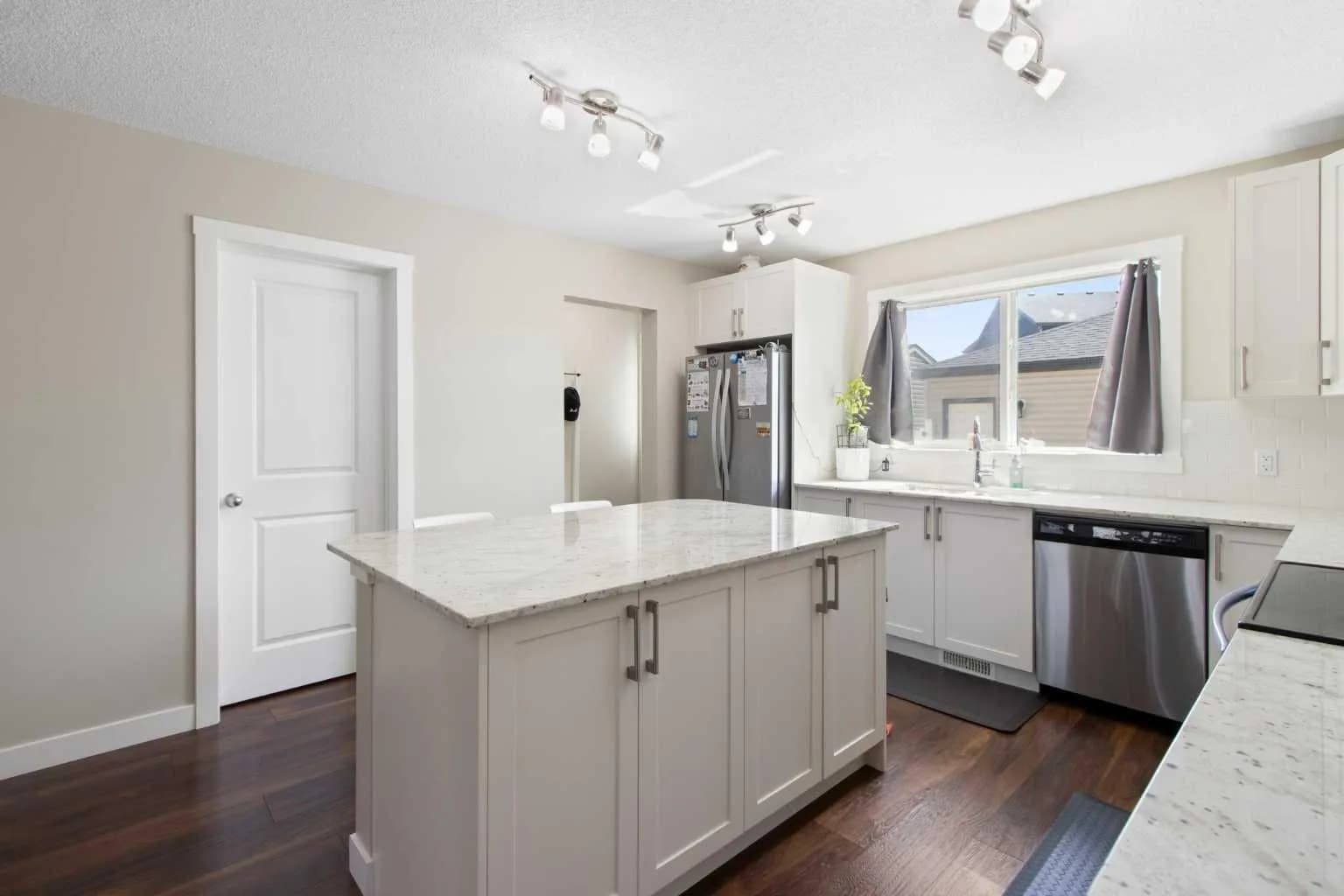 Semi Detached (Half Duplex)
