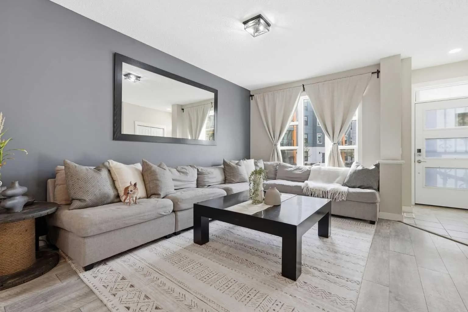 Semi Detached (Half Duplex)