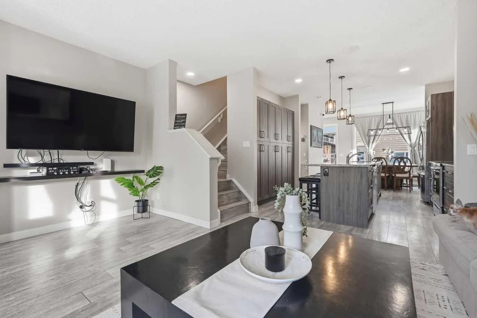 Semi Detached (Half Duplex)