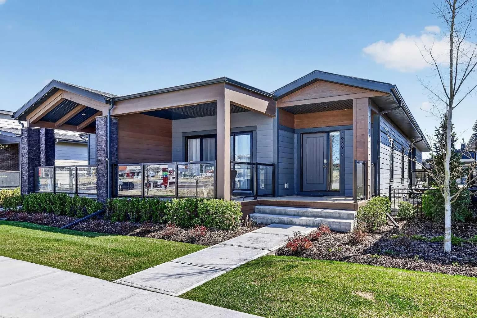 Semi Detached (Half Duplex)