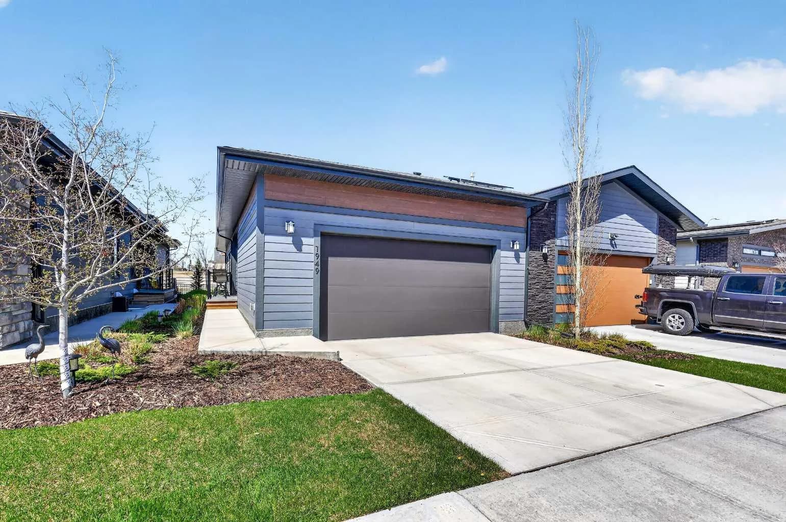 Semi Detached (Half Duplex)