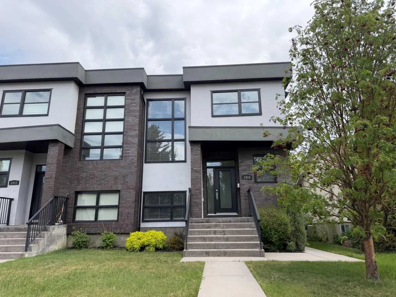 Semi Detached (Half Duplex)