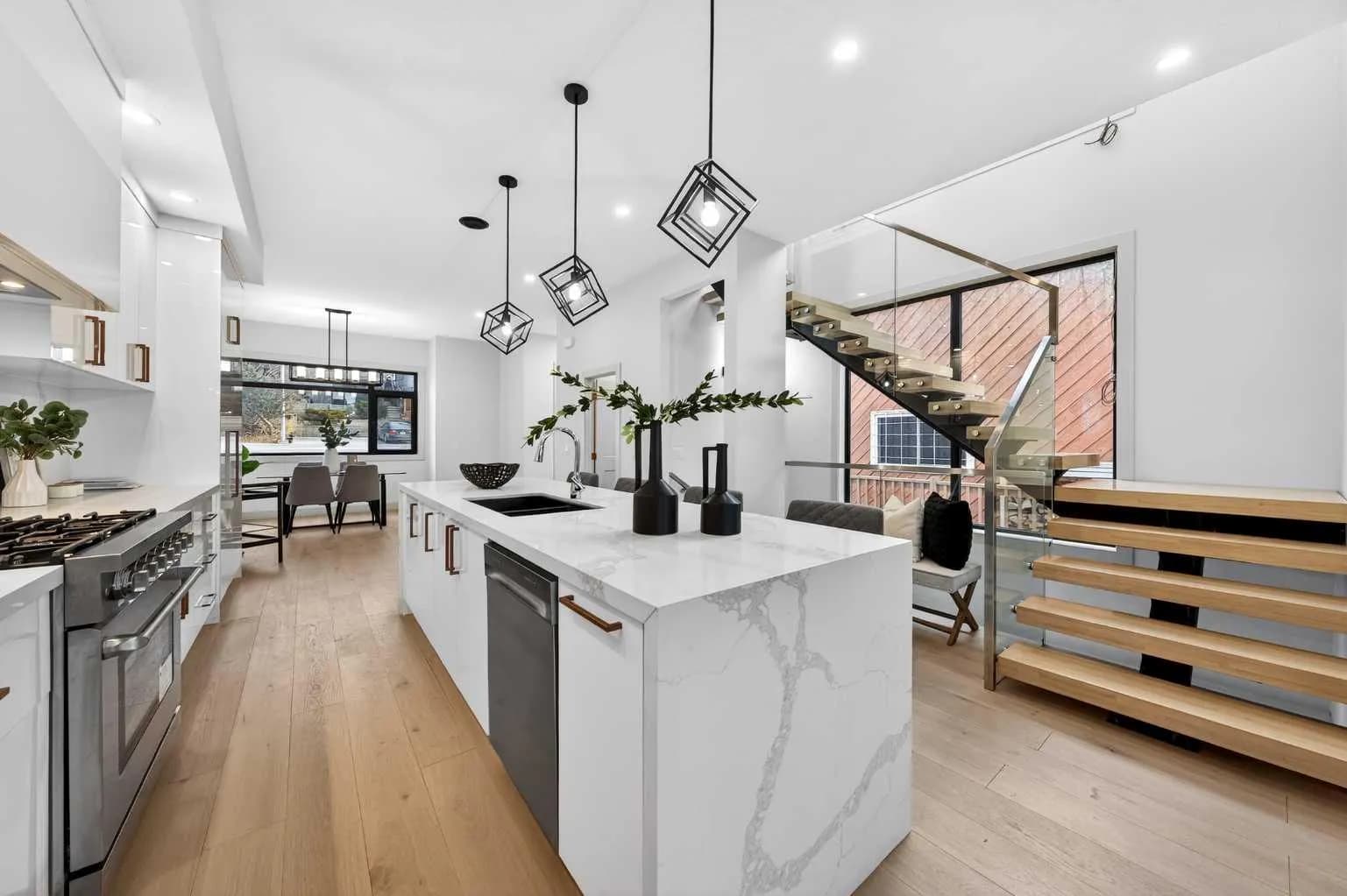 Semi Detached (Half Duplex)