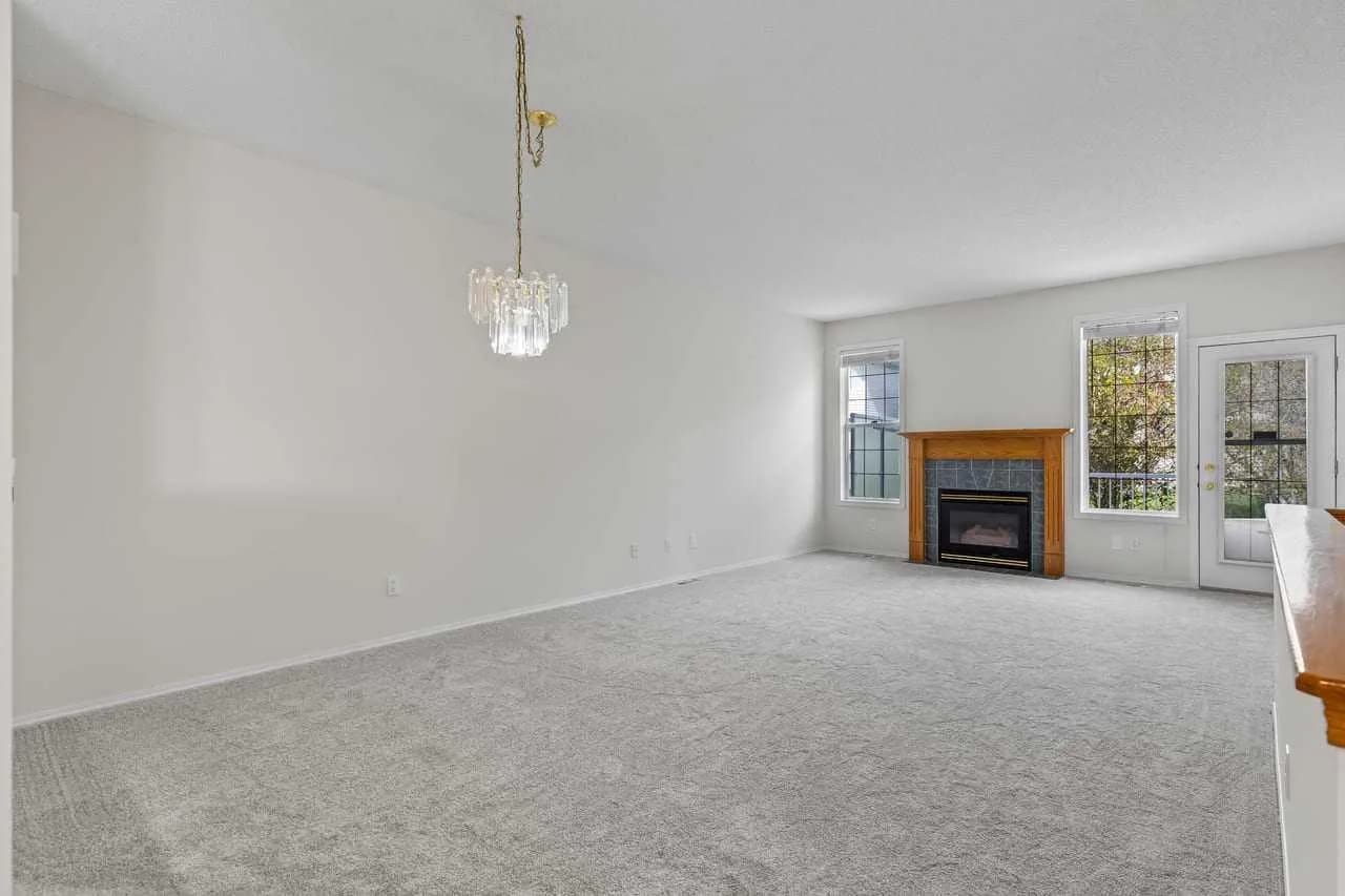 Semi Detached (Half Duplex)