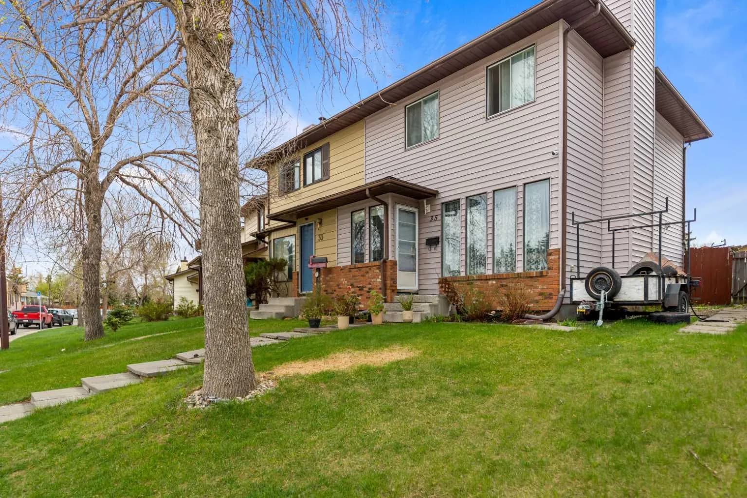 Semi Detached (Half Duplex)