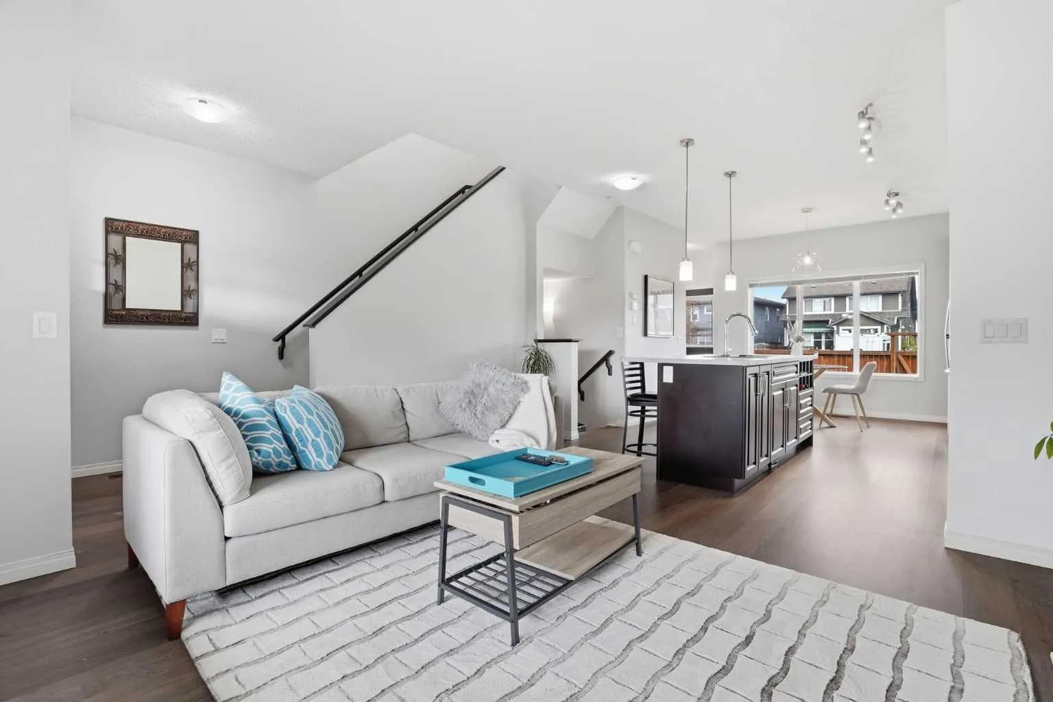 Semi Detached (Half Duplex)