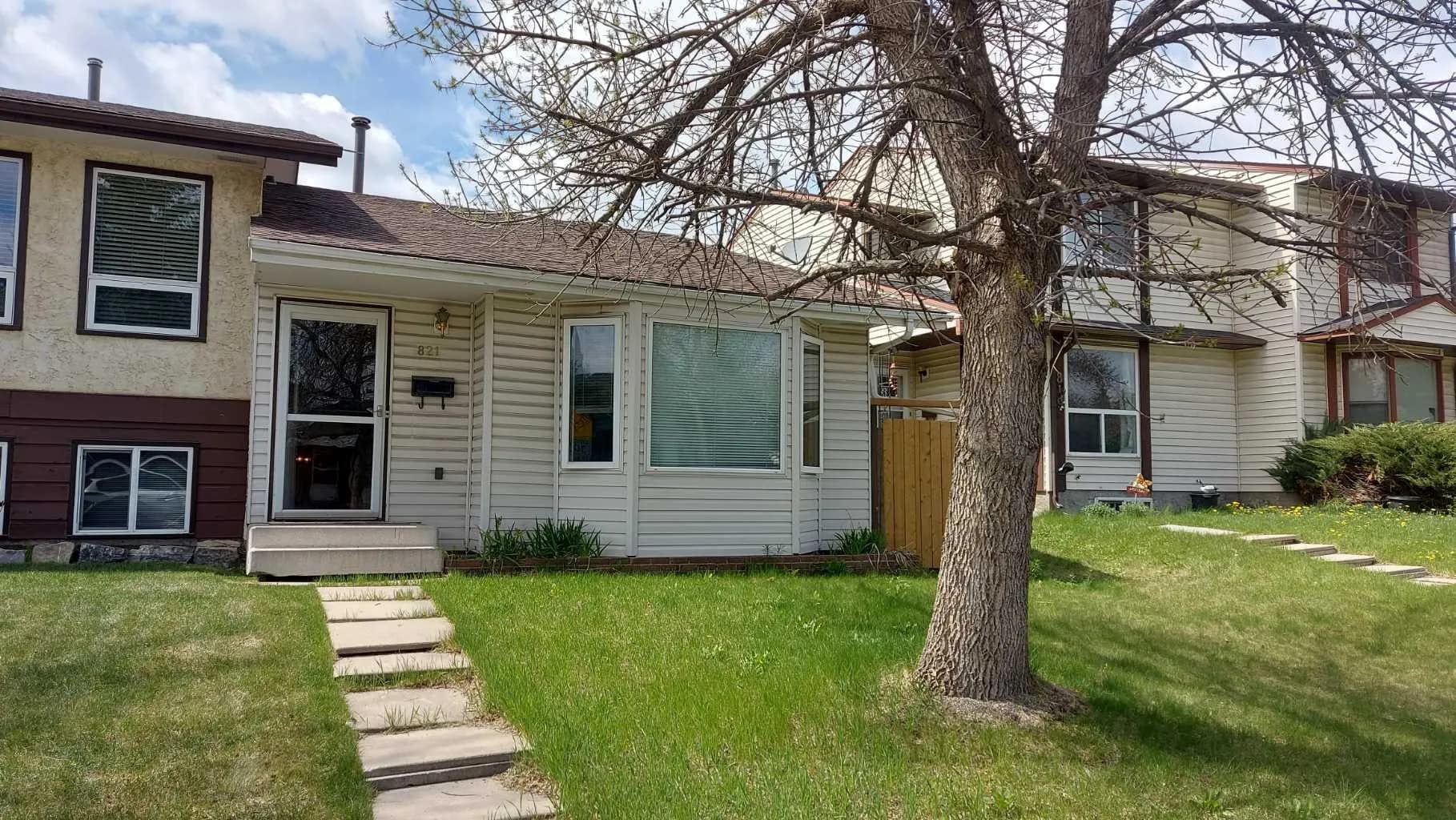 Semi Detached (Half Duplex)